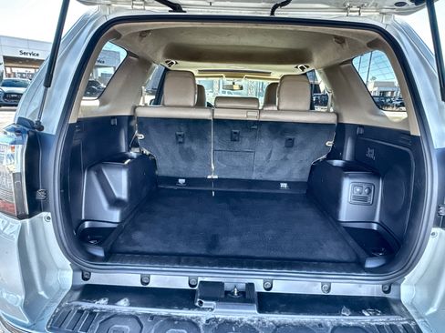 Used 2015 Toyota 4Runner SR5 image 26