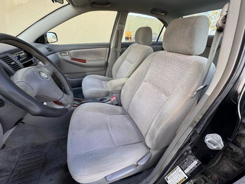 Used 2007 Toyota Corolla S image 30