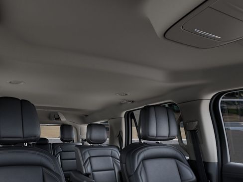 New 2027 Lincoln Navigator Premiere RWD image 22