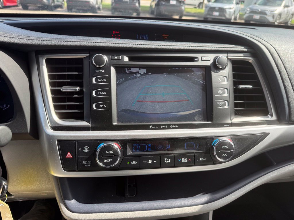 Certified 2019 Toyota Highlander Plus AWD/4WD image 17