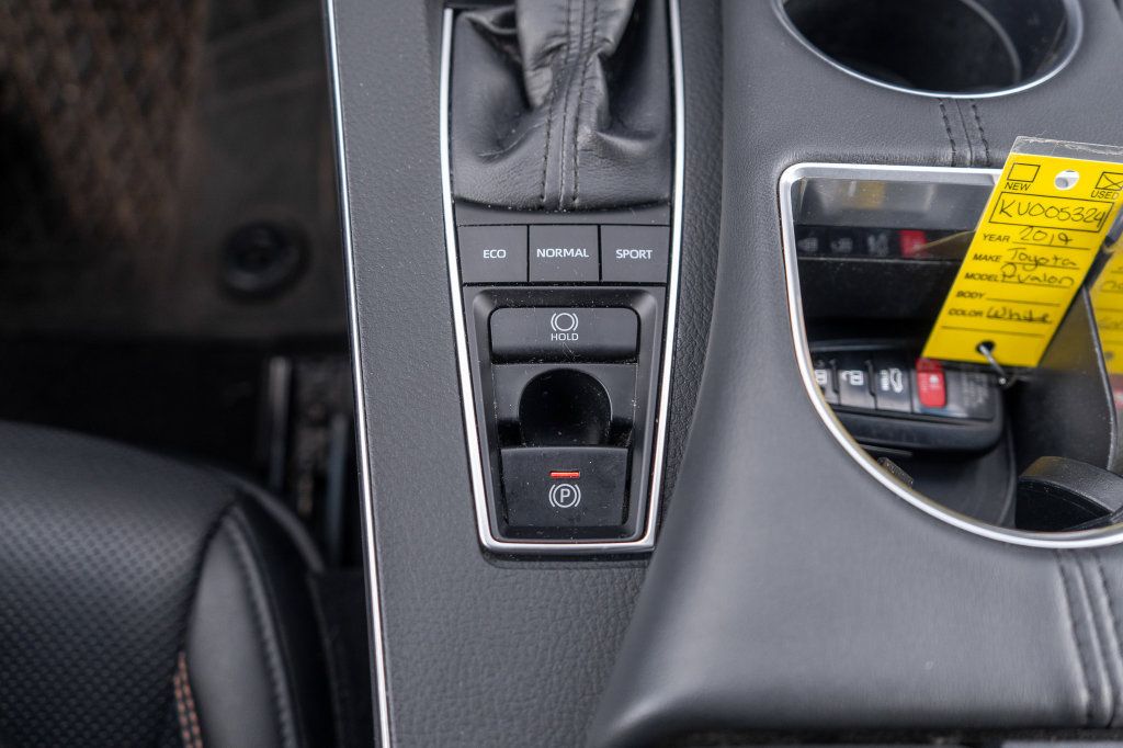 Used 2019 Toyota Avalon XSE w/ All Weather Liner Package FWD image 25