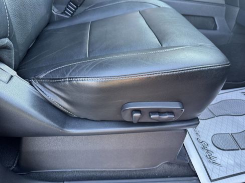 Used 2010 Nissan Armada Platinum w/ Captain Seat Pkg AWD/4WD image 29