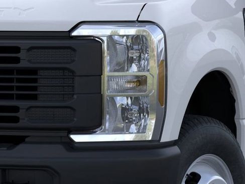 New 2025 Ford F350 XL w/ Snow Plow Prep Package image 18