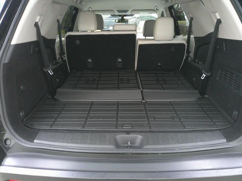 Used 2022 Nissan Pathfinder SL w/ SL Black Package image 33