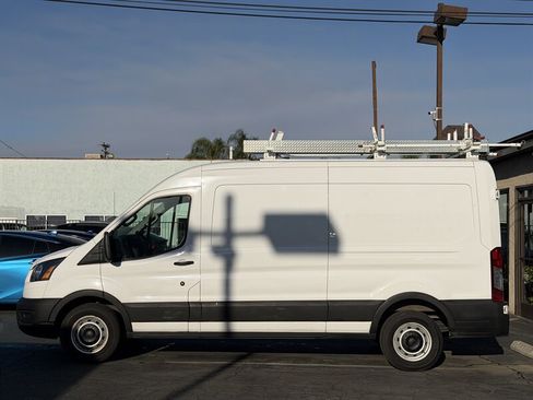 Used 2022 Ford Transit 250 Medium Roof RWD image 7