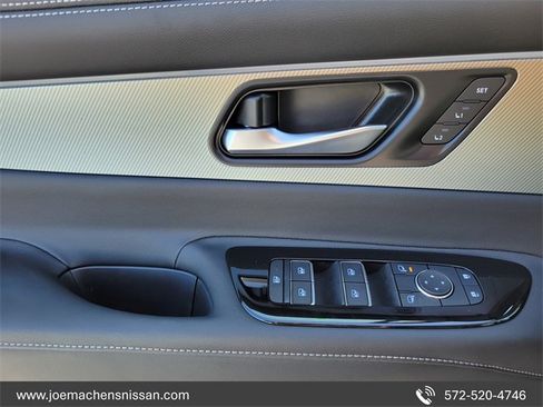 New 2025 Nissan Murano SL image 30