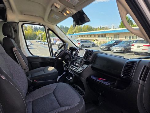 Used 2023 RAM ProMaster 2500 image 15