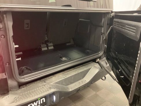 Used 2024 Ford Bronco Badlands AWD/4WD image 32