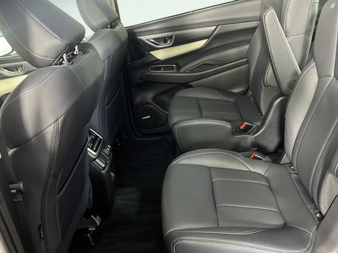 Used 2022 Subaru Ascent Limited w/ Technology Package AWD/4WD image 18