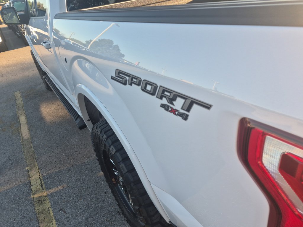 Used 2018 Ford F150 XLT w/ Equipment Group 302A Luxury AWD/4WD image 15