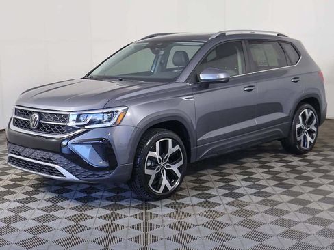 Used 2023 Volkswagen Taos SEL AWD/4WD image 9