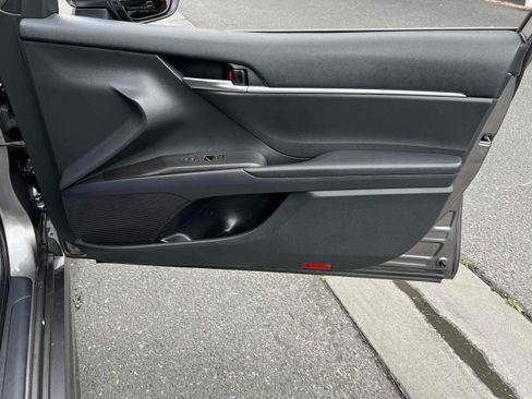 Used 2021 Toyota Camry SE w/ Convenience Package image 57