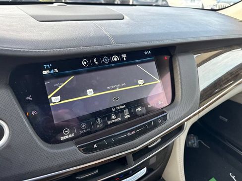 Used 2018 Cadillac CT6 Luxury AWD/4WD image 16