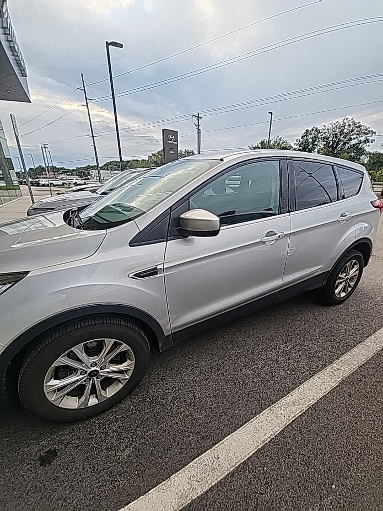 Used 2019 Ford Escape SE AWD/4WD image 5