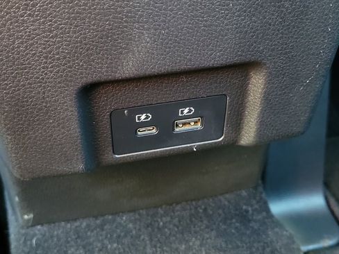 Used 2024 Mitsubishi Eclipse Cross AWD image 19