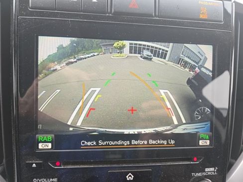 Used 2020 Subaru Ascent Touring AWD/4WD image 9
