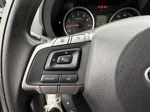 Used 2016 Subaru Forester 2.5i AWD/4WD image 13