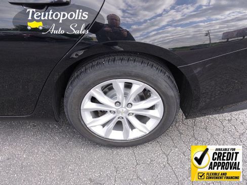 Used 2019 Chevrolet Malibu LT FWD image 12