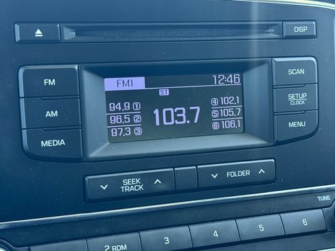 Used 2018 Hyundai Elantra SE FWD image 17