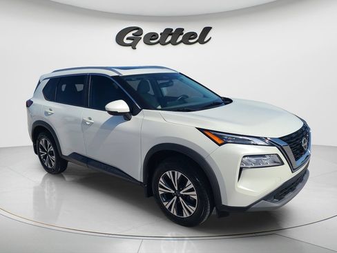 Used 2022 Nissan Rogue SV w/ SV Premium Package FWD image 3