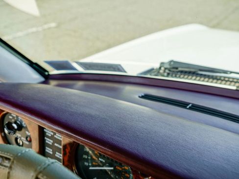 Used 1989 Rolls-Royce Silver Spirit image 41