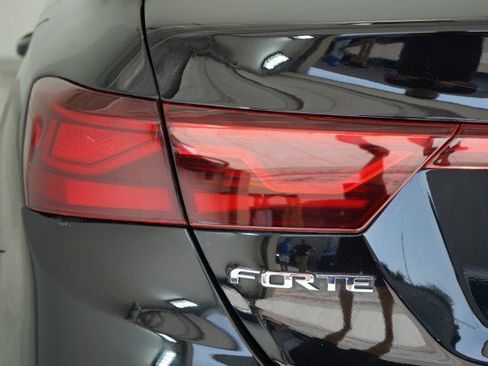 Used 2021 Kia Forte EX FWD image 75