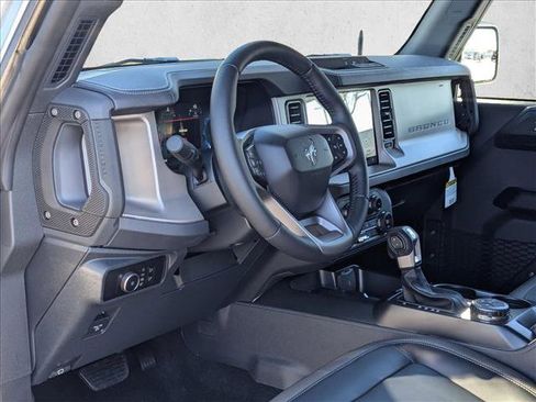 New 2025 Ford Bronco Outer Banks image 3