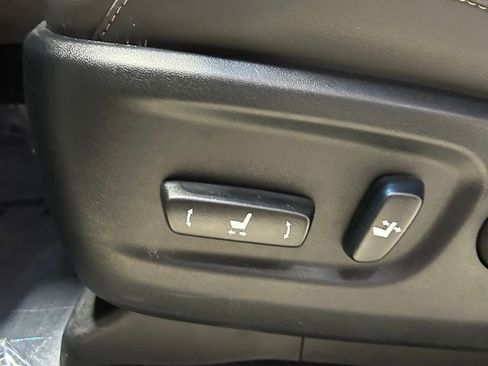 Used 2023 Lexus GX 460 Premium w/ Premium Package AWD/4WD image 14