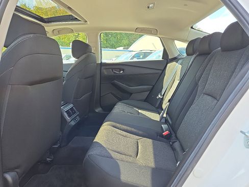 Certified 2025 Honda Accord SE image 10