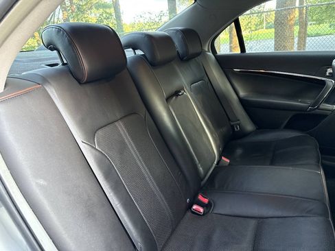 Used 2010 Lincoln MKZ FWD image 18