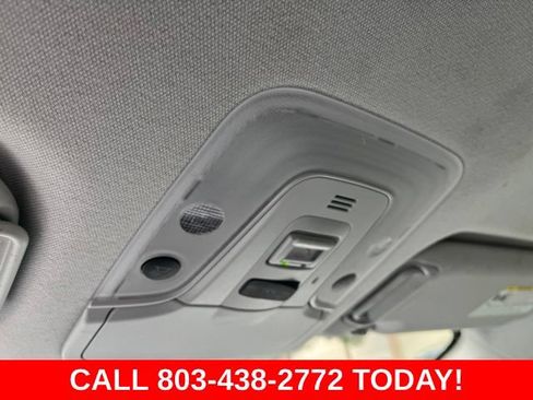Used 2021 Toyota Prius L Eco FWD image 26