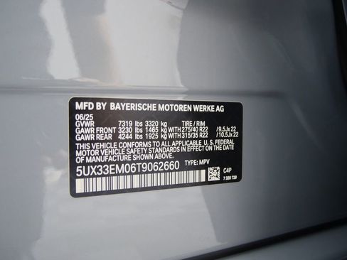 Used 2026 BMW X7 M60i image 27