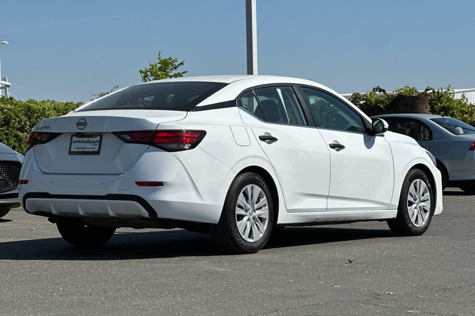 Certified 2024 Nissan Sentra S FWD image 3