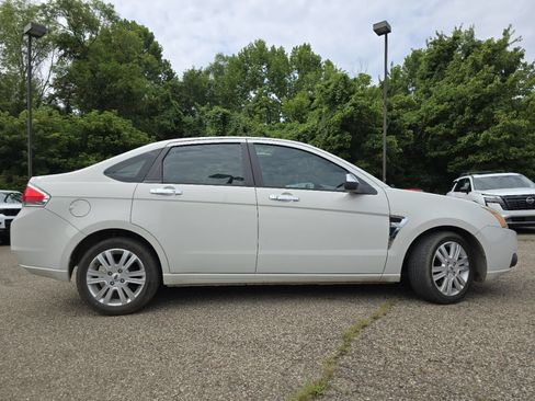Used 2009 Ford Focus SEL FWD image 16