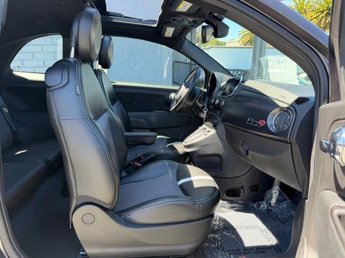 Used 2018 FIAT 500 e FWD image 33