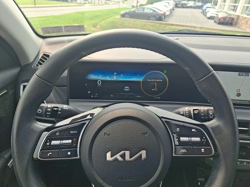 Used 2024 Kia Seltos SX w/ SX Sunroof Package AWD/4WD image 19