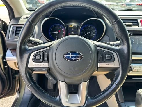Used 2016 Subaru Outback 2.5i Limited AWD/4WD image 16