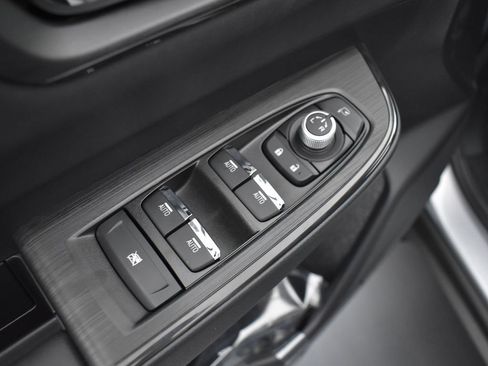 New 2026 Subaru Outback Touring image 8