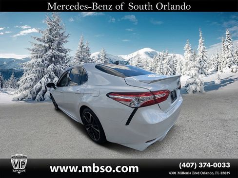 Used 2020 Toyota Camry XSE image 17