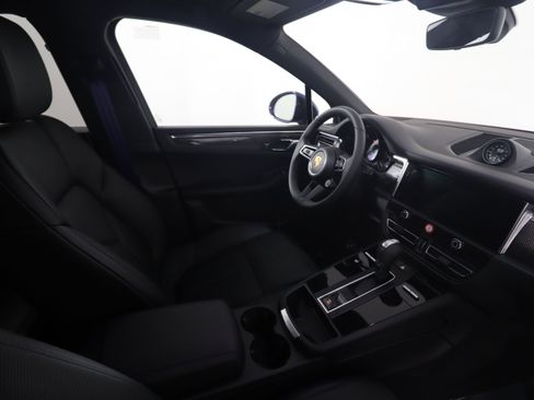 New 2026 Porsche Macan S image 12