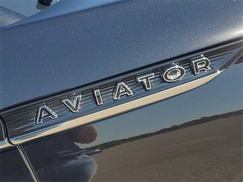 Certified 2025 Lincoln Aviator Black Label image 10