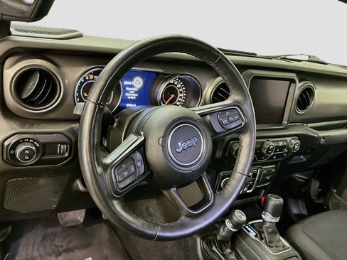 Used 2023 Jeep Gladiator Sport AWD/4WD image 18