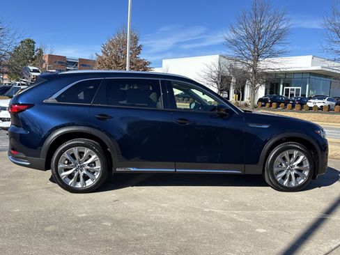 New 2026 MAZDA CX-90 3.3 Turbo w/ Premium Plus Pkg image 2