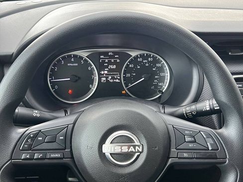 Used 2024 Nissan Kicks S FWD image 11