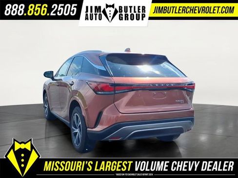 Used 2024 Lexus RX 350 AWD image 2