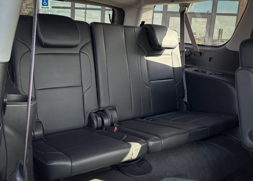 Used 2015 GMC Yukon XL SLT w/ HD Trailering Package AWD/4WD image 29