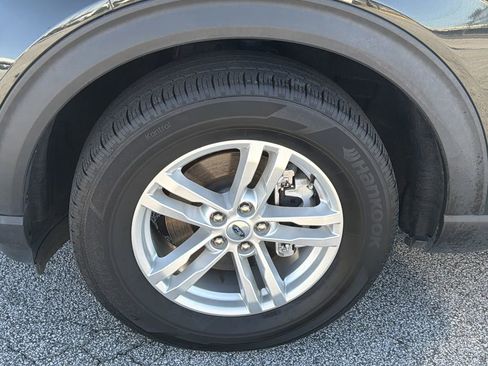 Used 2023 Ford Explorer XLT w/ Equipment Group 202A image 30