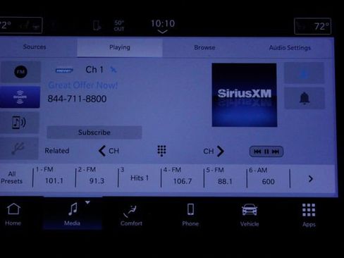 Used 2024 Chrysler Pacifica Touring-L image 34