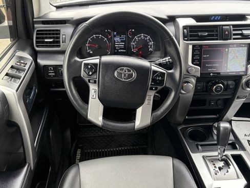 Used 2020 Toyota 4Runner SR5 Premium image 34