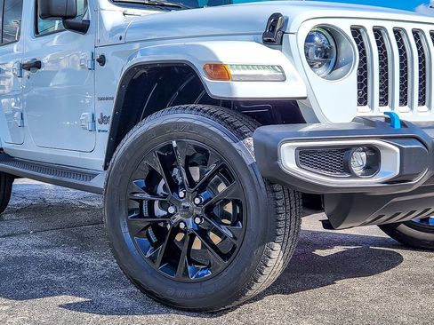 Used 2023 Jeep Wrangler Unlimited Sahara w/ Cold Weather Group image 3